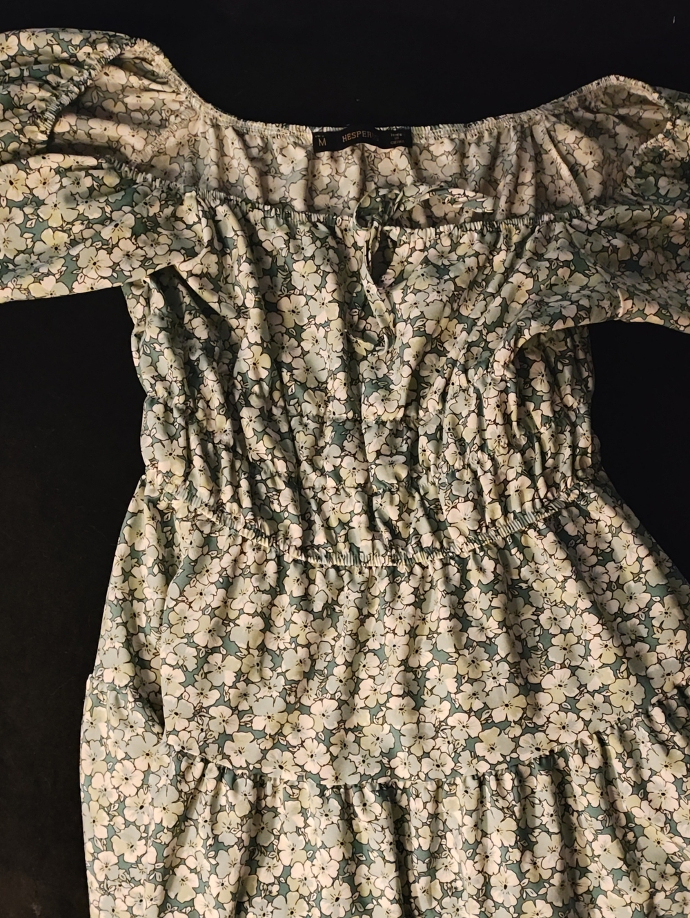 Floral Off-Shoulder Small Dress in Green and Cream